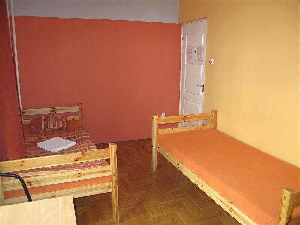 All-Central Hostel บูดาเปสต์ ภายนอก รูปภาพ